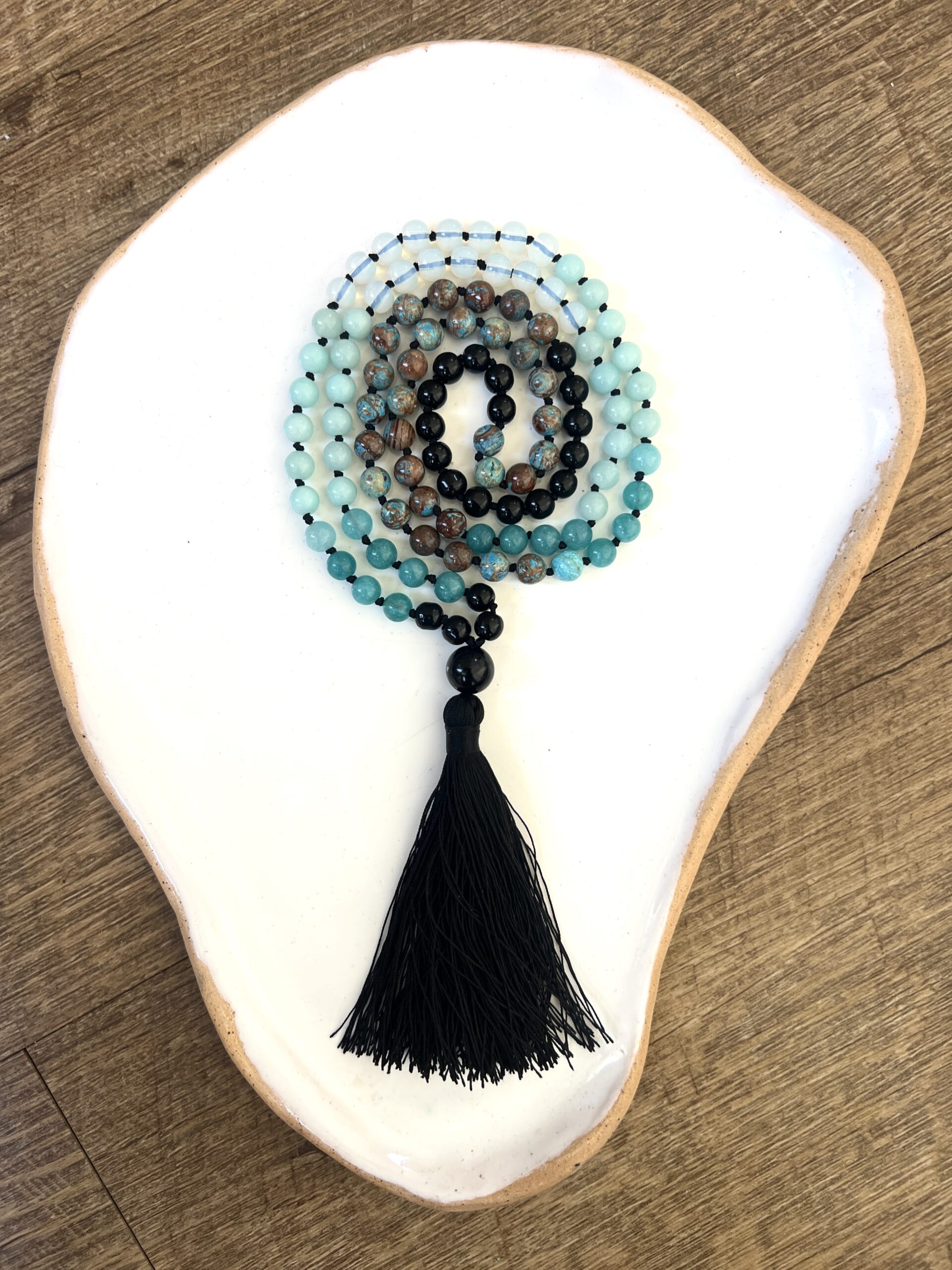 Japa Mala de Ónix Negro, Azurita, Aguamarina, Amazonita Azul y Piedra Luna